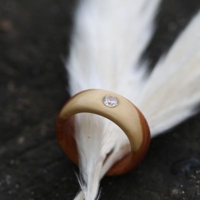 Lilac Spirit – Holzring aus Fliederholz
