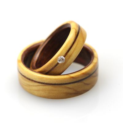 Olive Harmony – Holzring aus Olivenholz & Mahagoni