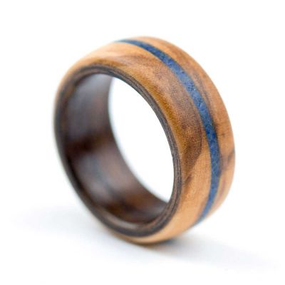 Aegean Olive – Holzring aus Olivenholz & Walnussholz