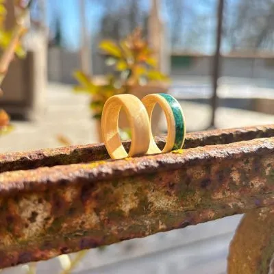 Viridian – Holzring (Bentwood) aus Ahorn & Malachit